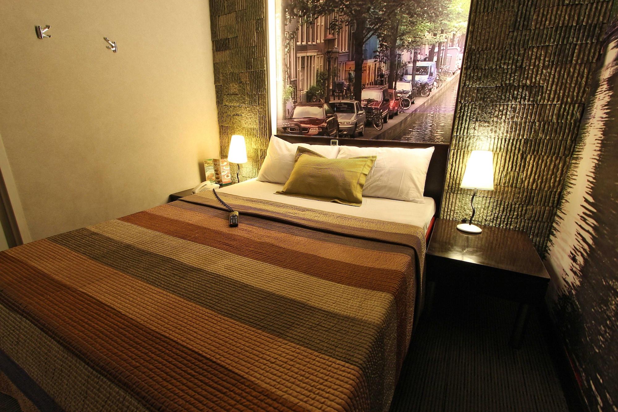 Eurotel North Edsa Quezon City Exteriör bild